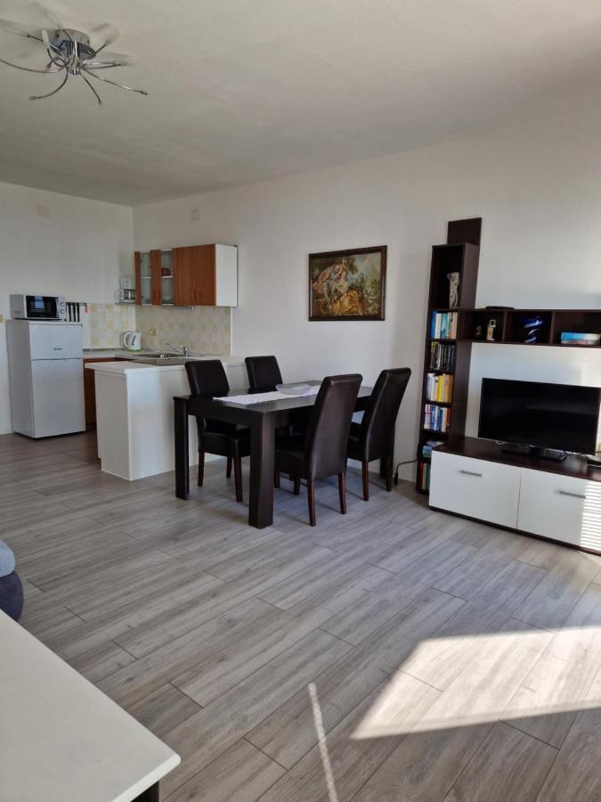 Apartments Velic Crikvenica Exterior photo