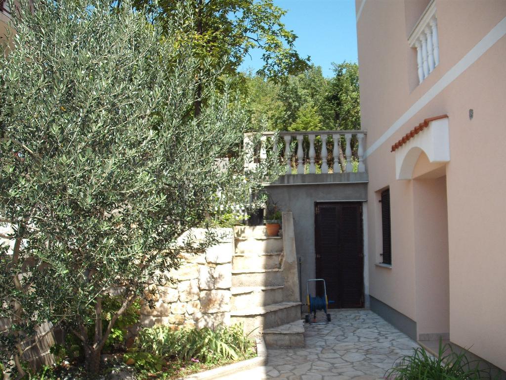 Apartments Velic Crikvenica Exterior photo